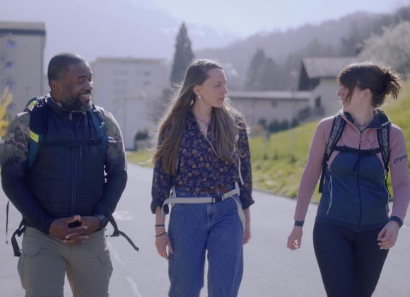 “Pèlerins d’Espérance” ou la naissance d’un hymne pour les jeunes de la Suisse Romande “Pèlerins d’Espérance” ou la naissance d’un hymne pour les jeunes de la Suisse Romande